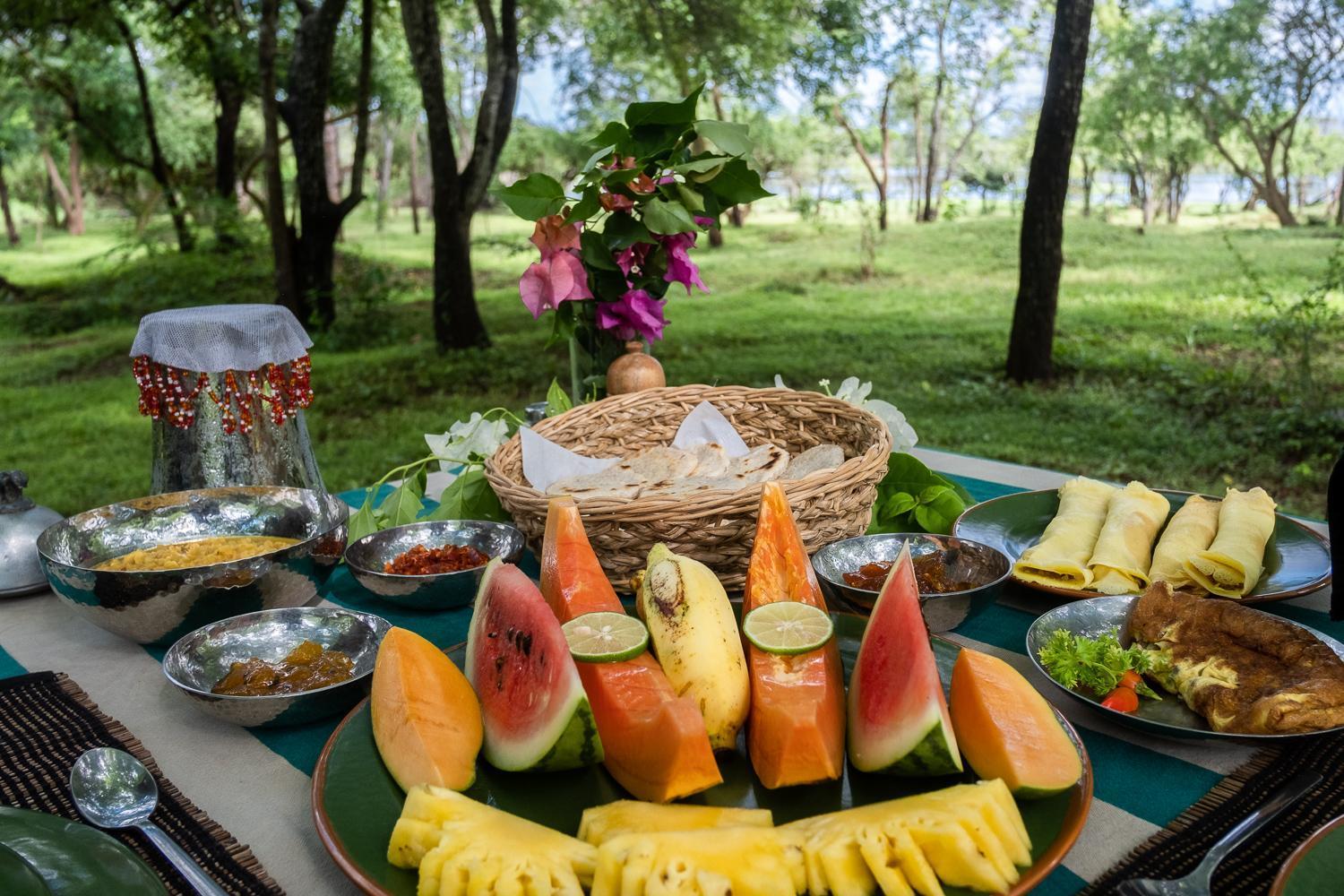 Kulu Safaris Hotel Яла Екстериор снимка