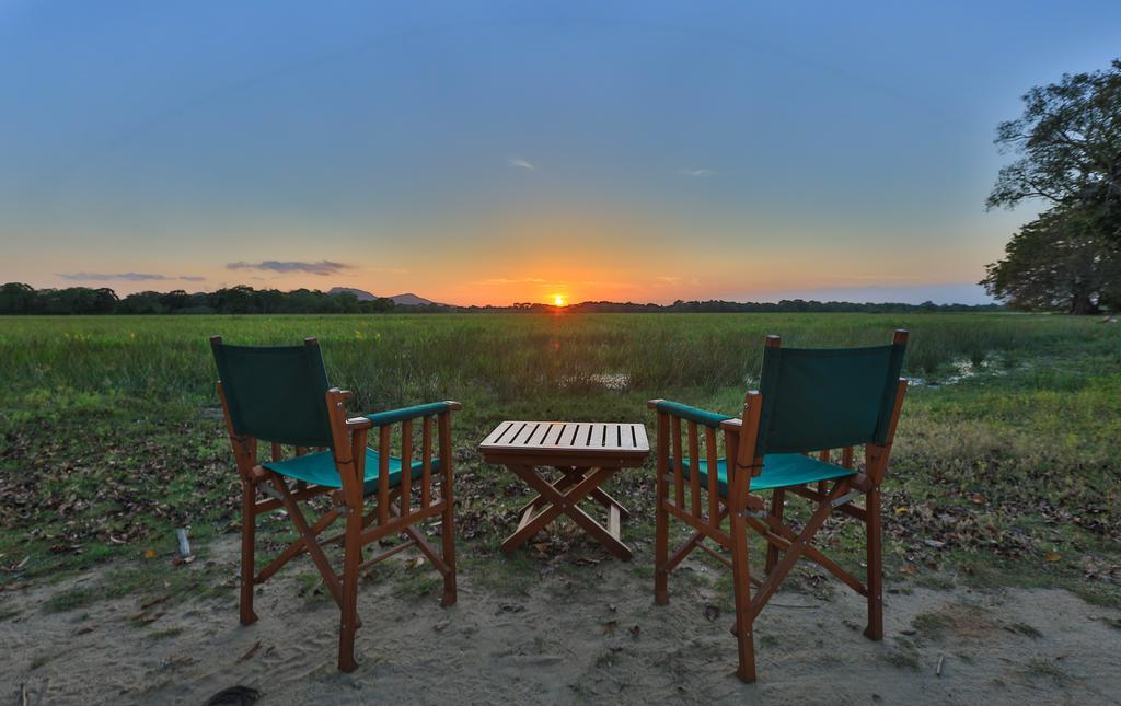 Kulu Safaris Hotel Яла Екстериор снимка